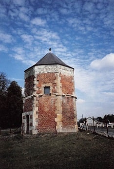 tour piegonnier premont